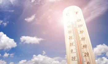 МЧС предупреждает об аномально-жаркой погоде и вероятных грозах