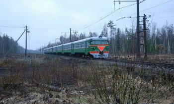 Поезд 121ва. Пассажирский поезд 2008 год.