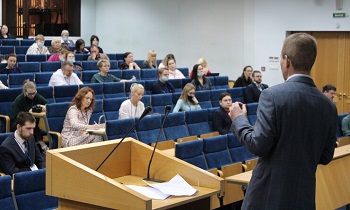 Специалист аппарата Уполномоченного выступил на конференции, посвященной молодежной политике