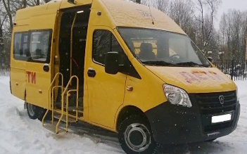 Школы Ленобласти получили новые автобусы