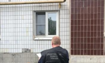 Трехлетний малыш выпал из окна в Мельниково