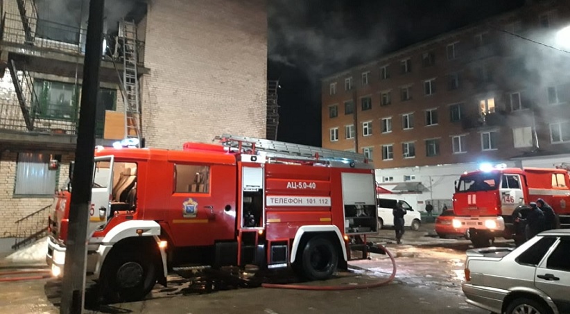 Пожар в девятиэтажном доме в городе Сланцы