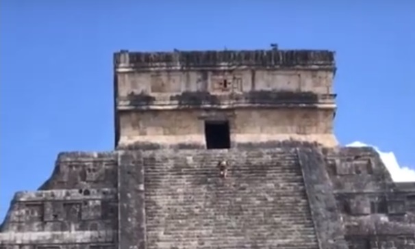 Забег по древней пирамиде майя