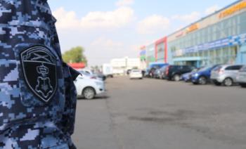 В Ленобласти задержали грабителей, «прописавшихся» в гипермаркете