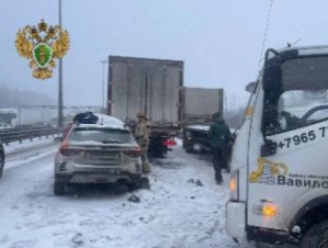 Прокуратура проводит проверку после массового ДТП на КАД