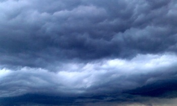 «Темна вода во облацех…»